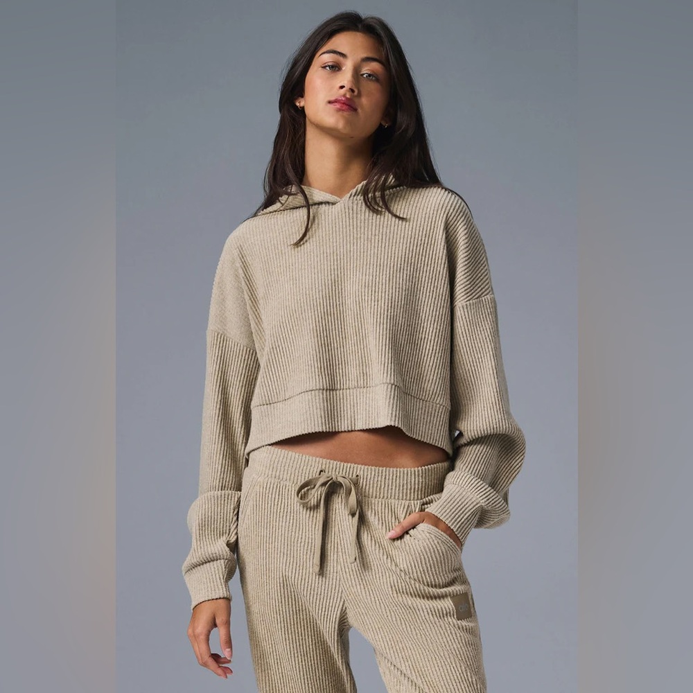 ALO YOGA MUSE HOODIE AND SWEATPANTS SET SIZE LARGE